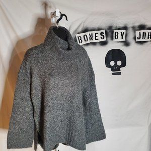NWT H&M Grey Knit Turtleneck Sz M